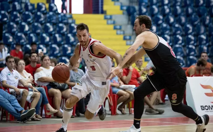 Vasco e Basquete Cearense vencem na abertura da Copa Avianca.