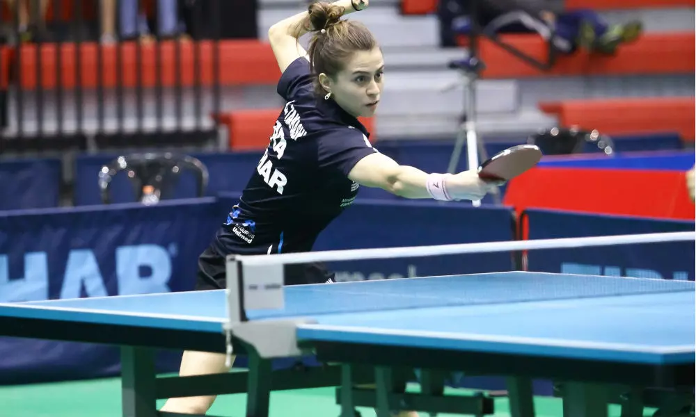 Bruna Takahashi avança às oitavas de final do Mundial Júnior