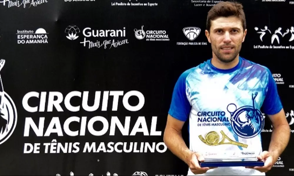 Miele é campeão do Circuito Nacional em Campos do Jordão.