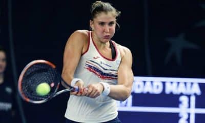 Duplas de Bia Haddad e Bruno Soares avançam no Australian Open