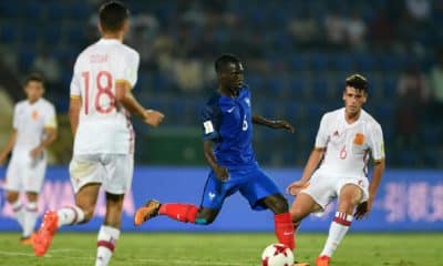 Espanha supera França e encara o Irã nas quartas do Mundial.