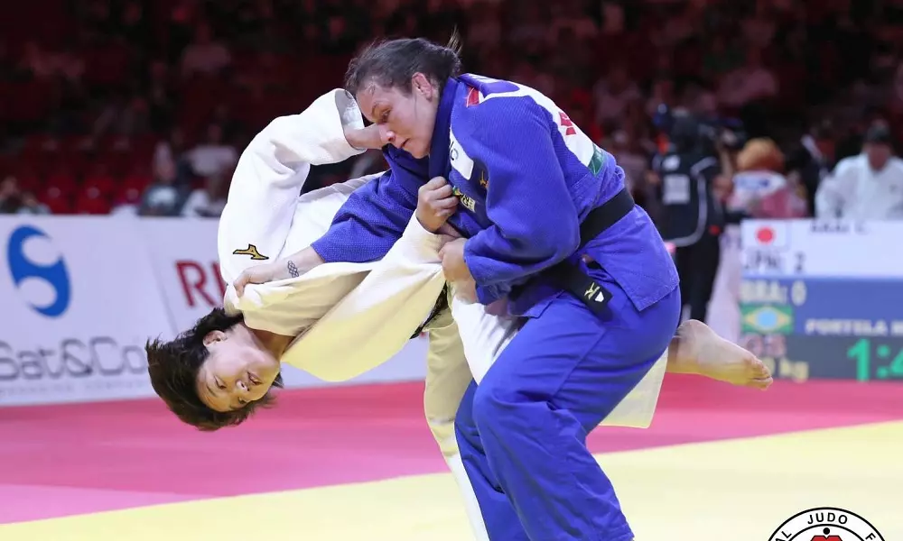 Maria Portela é bronze no 2º dia do Grand Slam de Abu Dhabi.