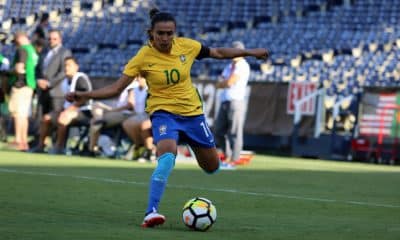 Seleção feminina vence México na reestreia de Vadão.