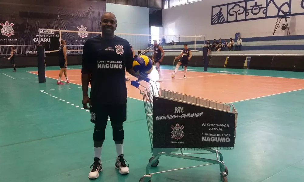 Corinthians anuncia a contratação do levantador Cesinha.