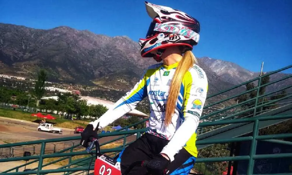 Priscilla Stevaux marca presença no ano do BMX brasileiro