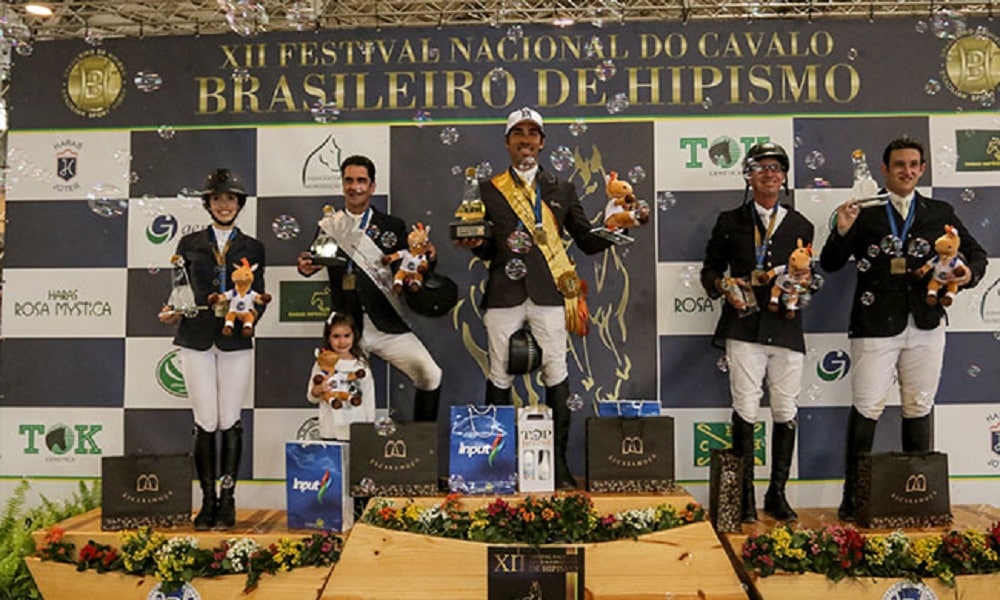 Francisco Musa é tetra no GP do Festival Brasileiro de Hipismo