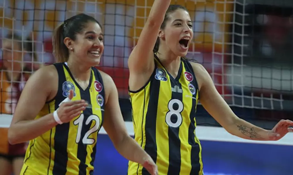 Fenerbahce, de Natália, está na semifinal da Copa da Turquia