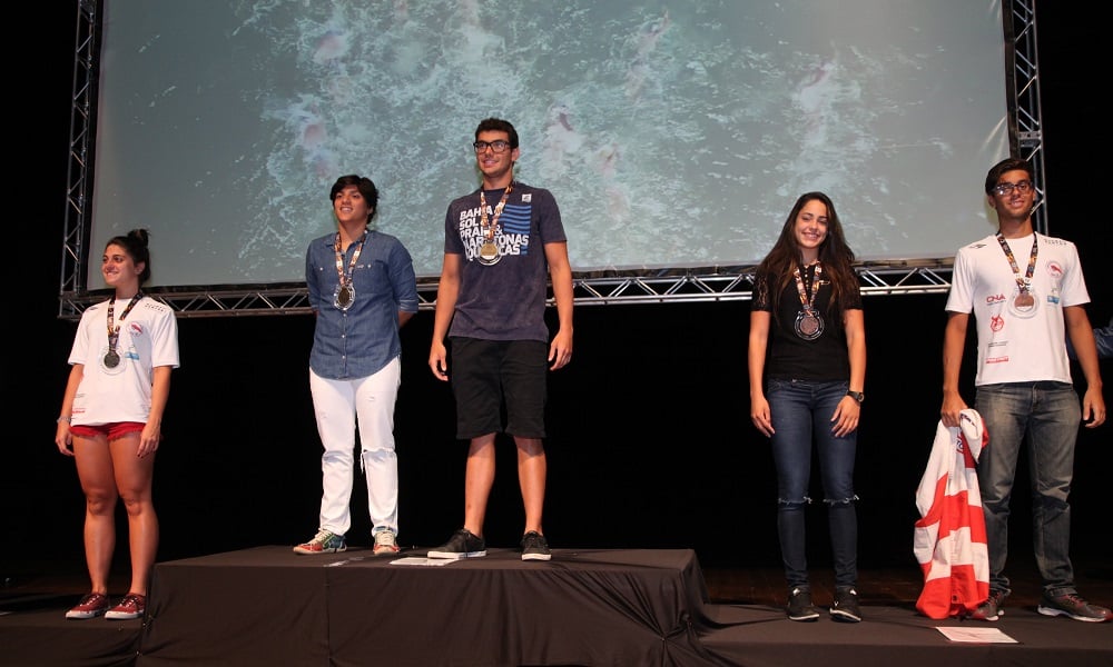 Ana Marcela Cunha ganha destaque em premiação de campeonatos santistas