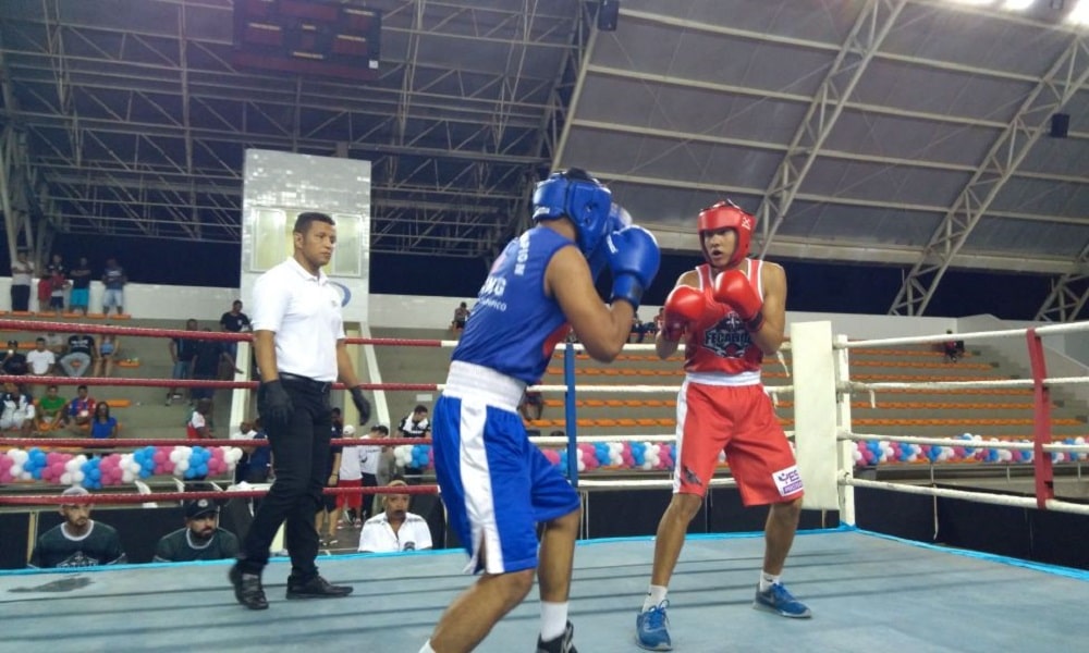 meça o 9º Campeonato Brasileiro de Boxe Masculino Juvenil