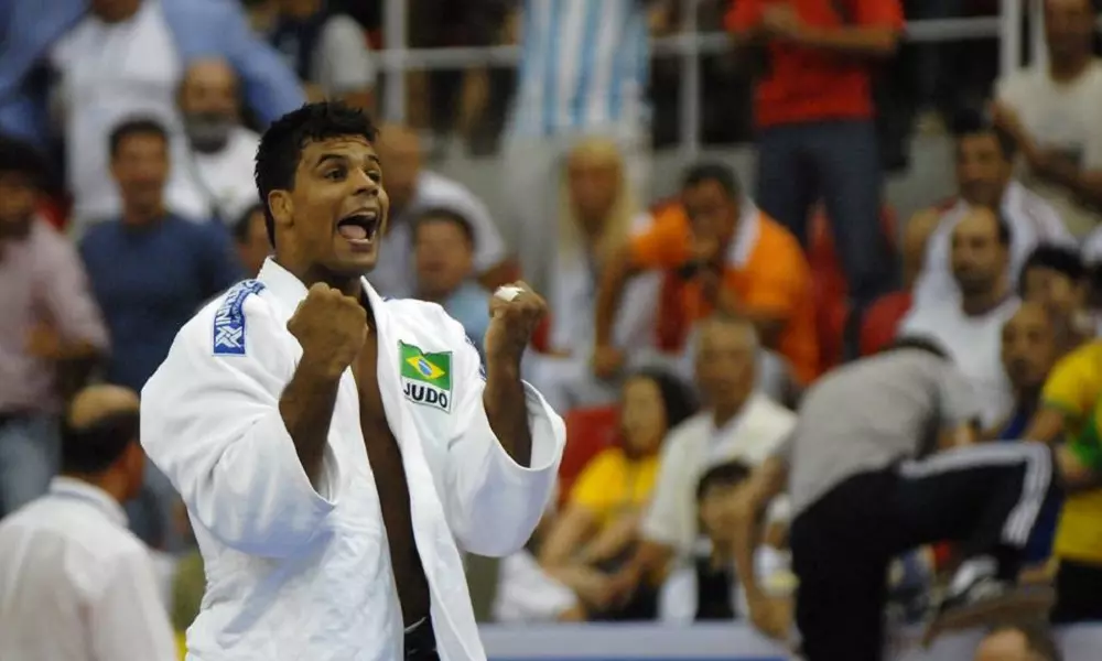 Campeão mundial Luciano Corrêa anuncia aposentadoria