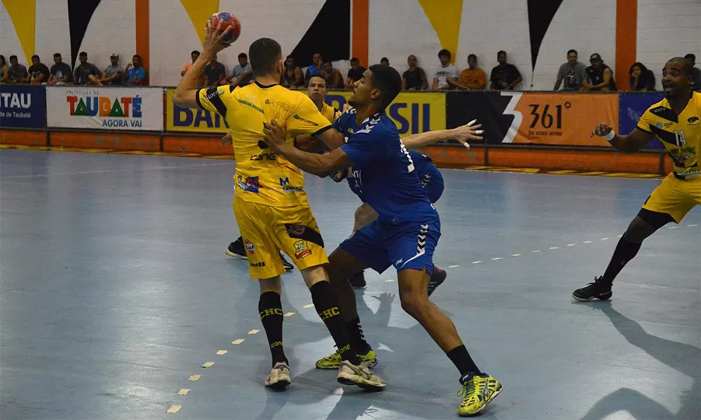 Pinheiros vence Carajás e fica perto da semi da Liga Nacional
