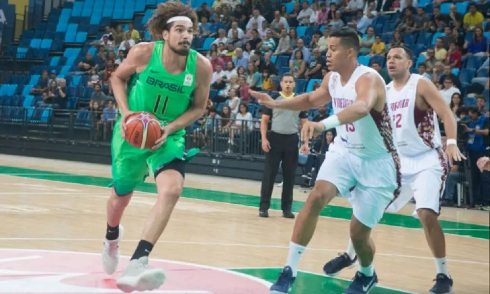Após classificatórias, Brasil sobe no ranking da FIBA