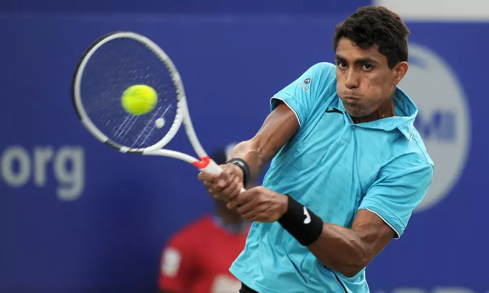 Thiago Monteiro cai no Australian Open