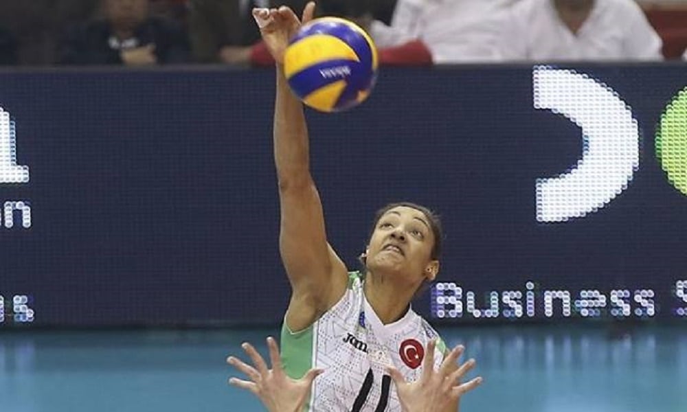 Fenerbahce, sem Natália, e Çanakkale perdem no Campeonato Turco