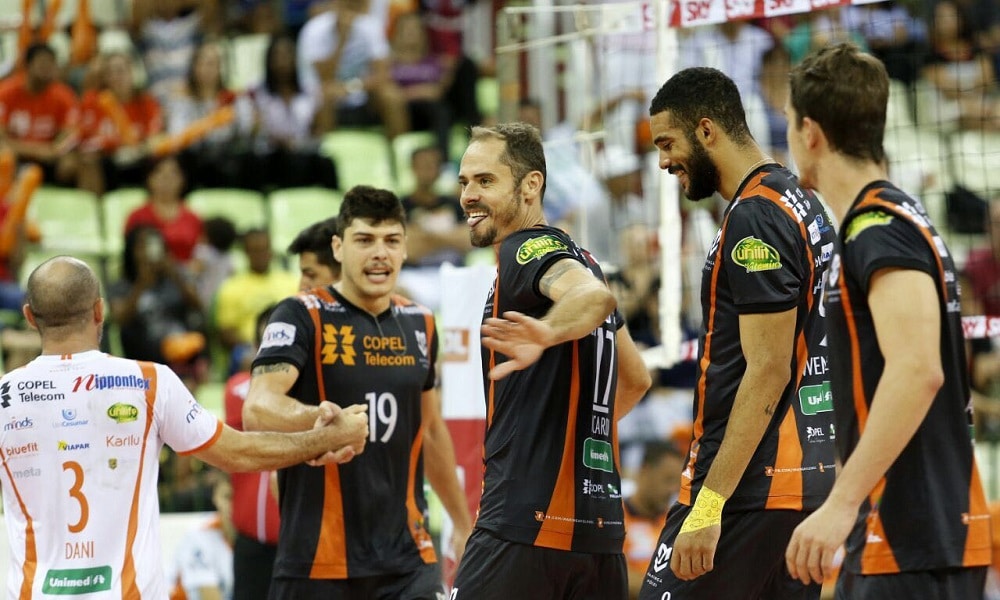 Maringá Vôlei vence Canoas por 3 a 1 no Chico Neto