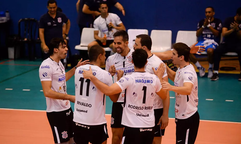 De virada, Corinthians supera São Judas pela Superliga