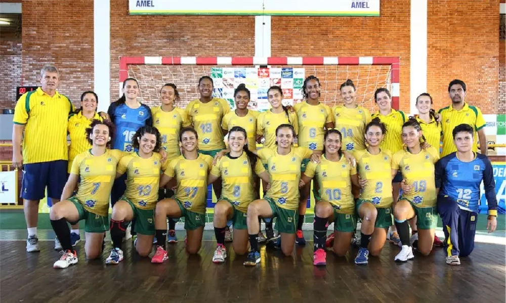 Seleção Brasileira Júnior faz último treino em Goiânia