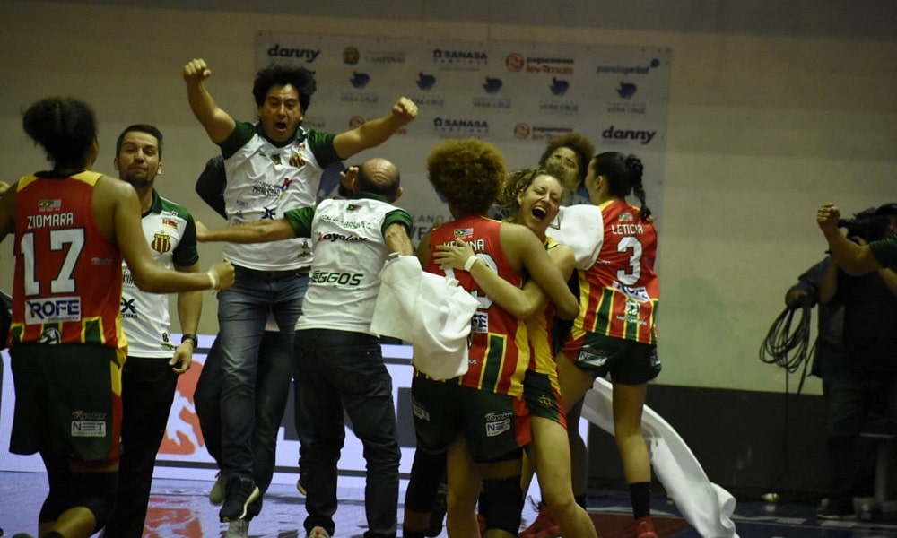 Sampaio Basquete vence Campinas e sai em vantagem na final