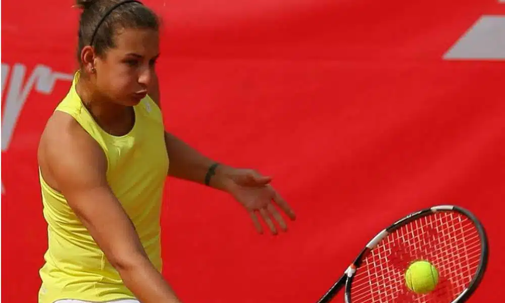 Eduarda Piai sofre derrota na semifinal do ITF de Nis
