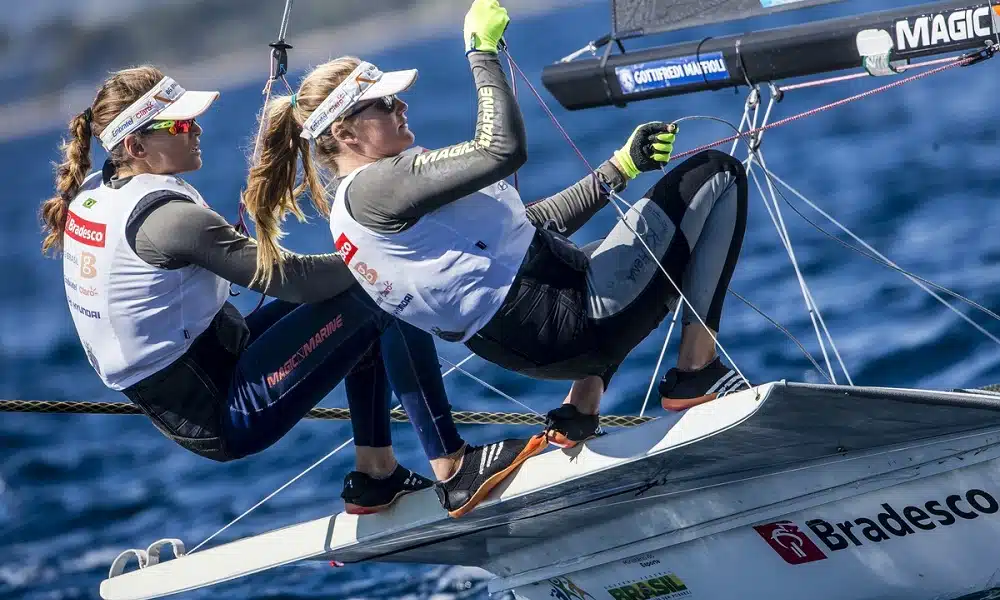 Martine Grael e Kahena Kunze continuam brilhando no Japão