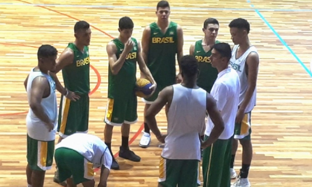 Douglas Lorite avalia treinamento da seleção brasileira Sub-18