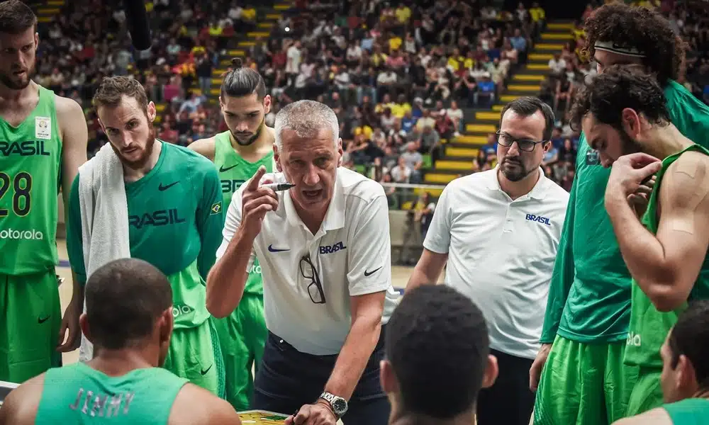 Petrovic convoca Brasil para duelos contra o Uruguai
