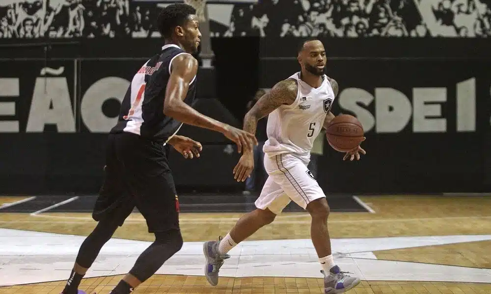 Botafogo supera Vasco na semifinal do Campeonato Carioca