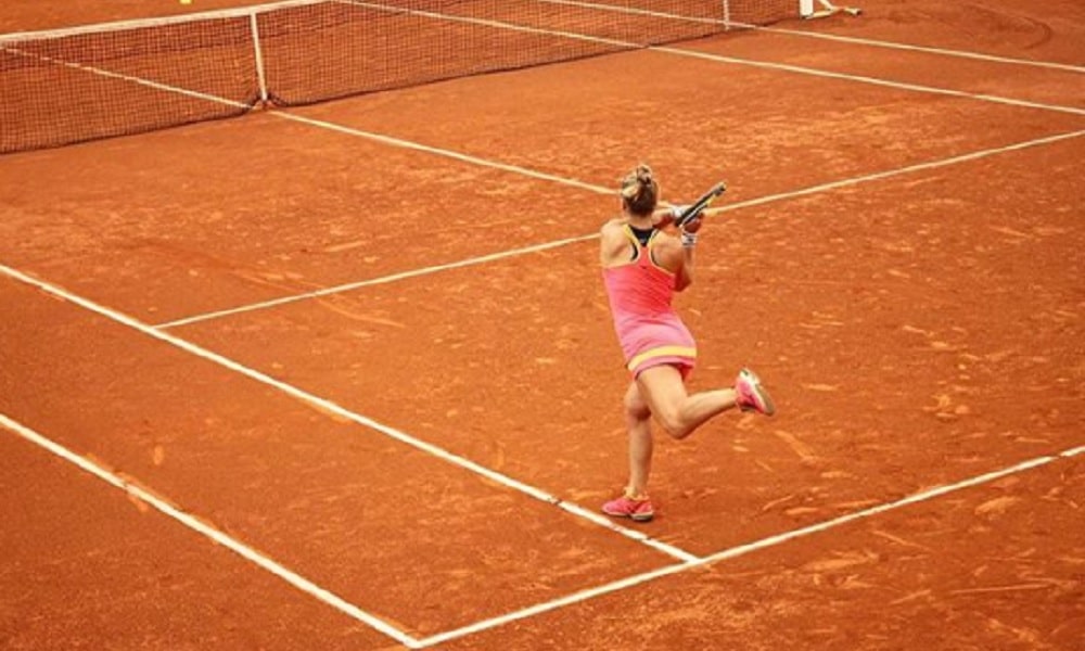 Laura Pigossi está na final de duplas do ITF de Montreux