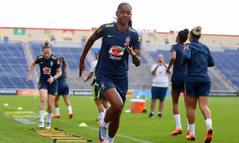 Vadão convoca mais quatro jogadoras para amistoso da seleção