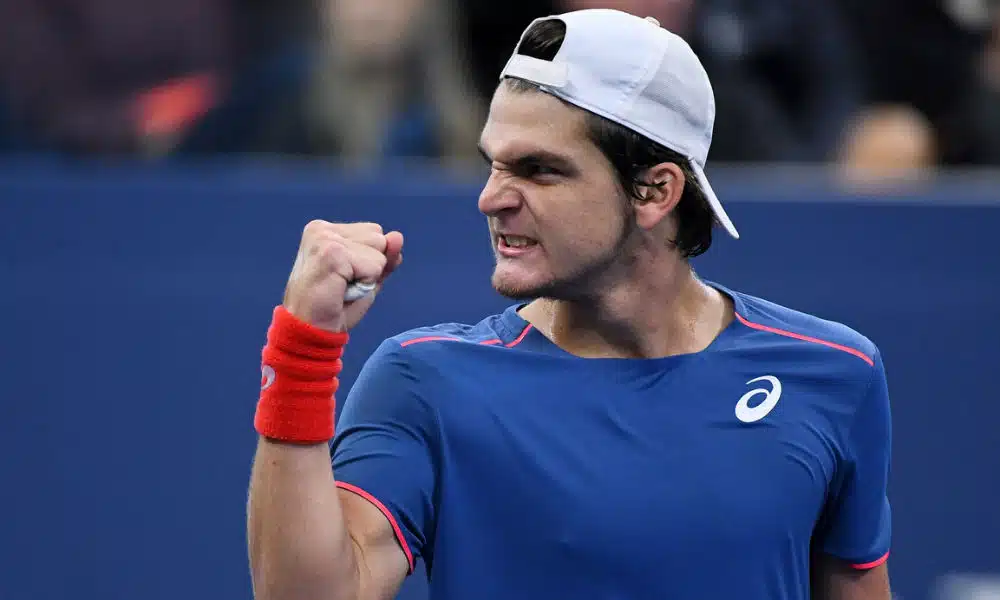 Thiago Wild conquista vaga na chave principal de Guayaquil