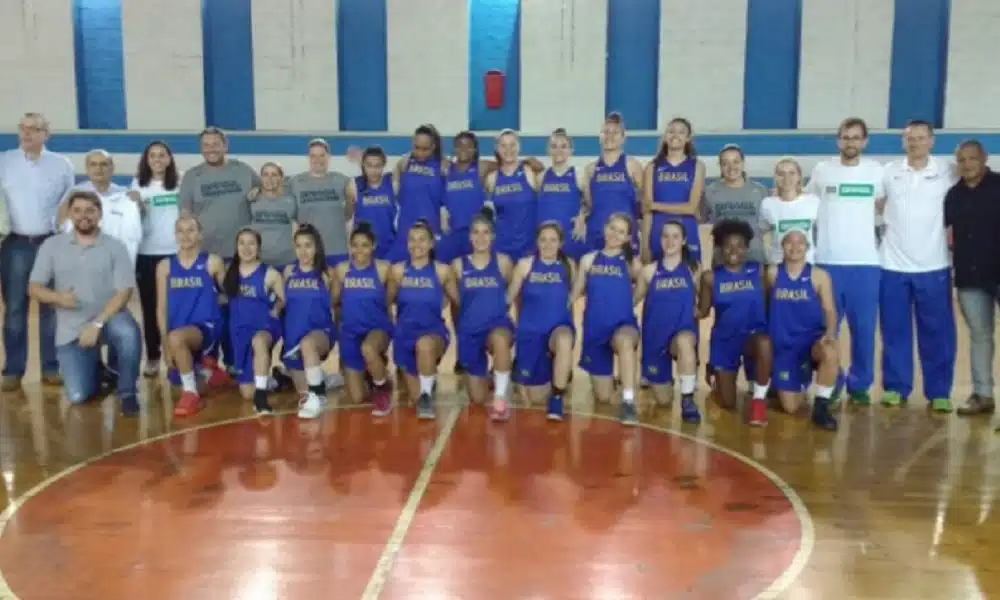 Seleção Sub-15 feminina se apresenta e já treina em Americana