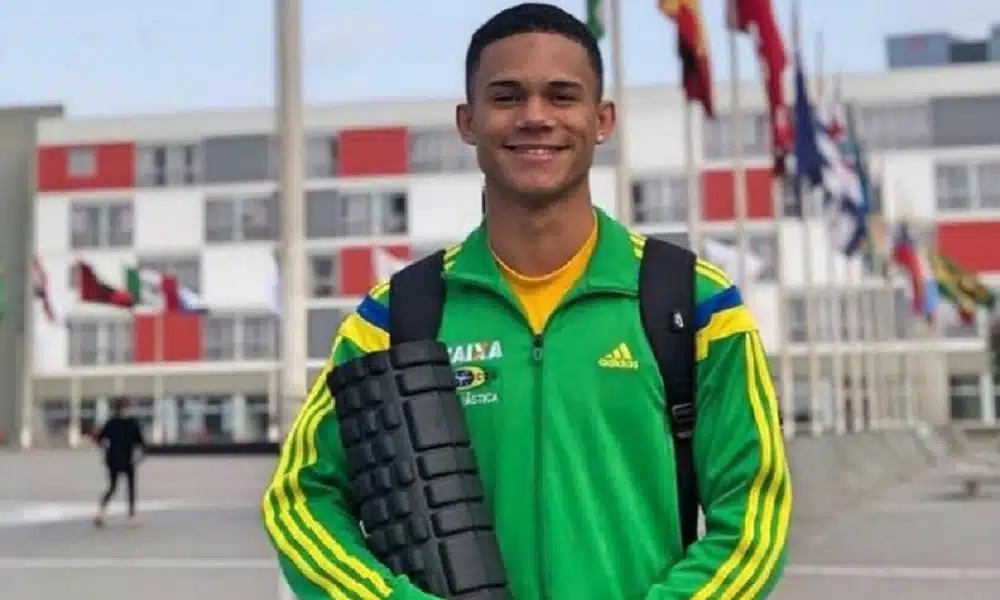 Lucas Tobias conquista a prata no Campeonato Mundial por idades