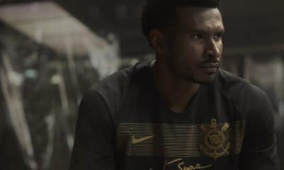 Ainda sem clube, Leandrinho admite conversas com o Corinthians