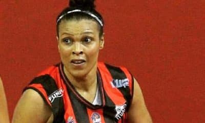 Kelly quer disputar a LBF