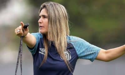 Emily Lima, treinadora de futebol feminino