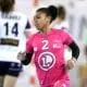 Bruna de Paula pelo Fleury Loiret no francês de handebol