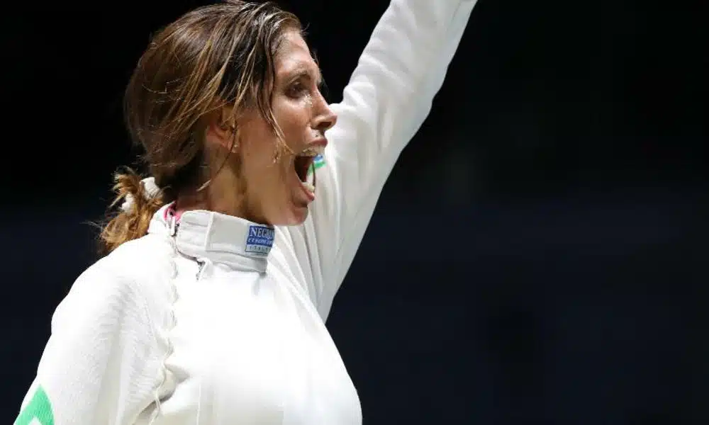 Espada feminina Tóquio esgrima