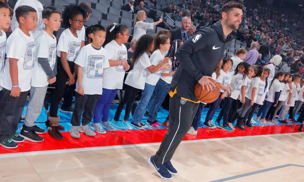 Ainda assim ficou pouco mais de dois minutos na vitória do Philadelphia 76ers sobre o Minnesota Timberwolves