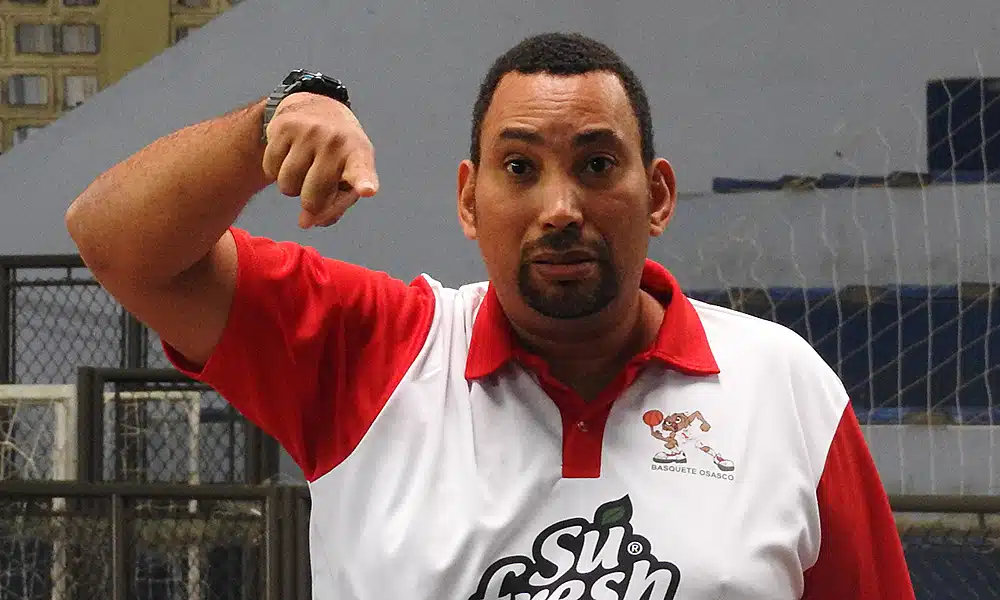 João Ricardo Lourenço técnico do Basquete Osasco