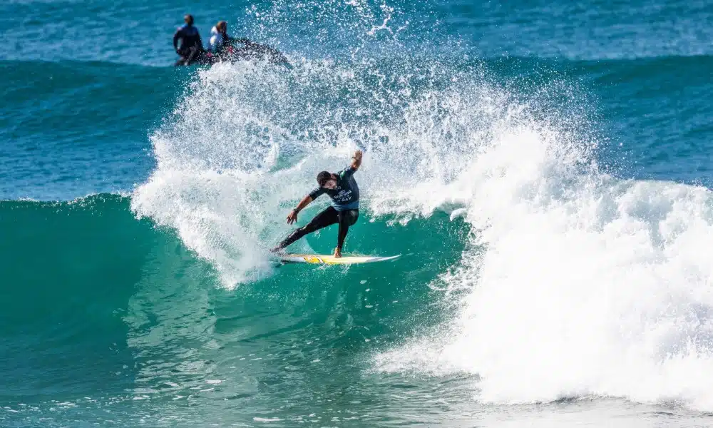 Michael Rodrigues surfe campeão QS de Florianópolis