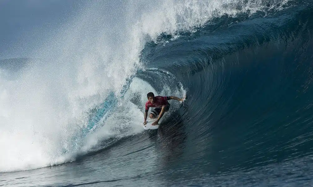 Filipe Toledo em Tehahupoo 2018