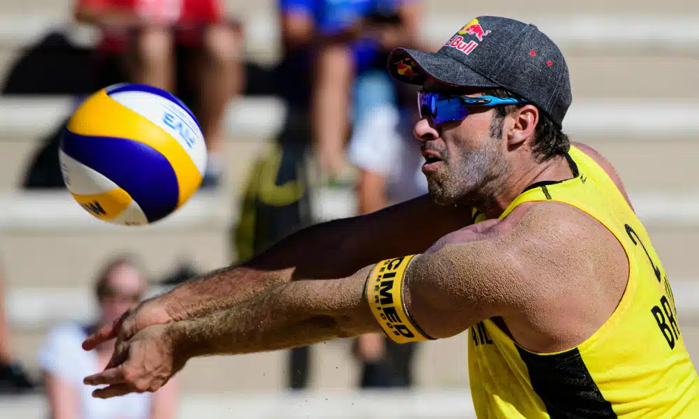 Bruno Schmidt/Saymon e Tainá/Victoria estão na semi do Sul-Americano
