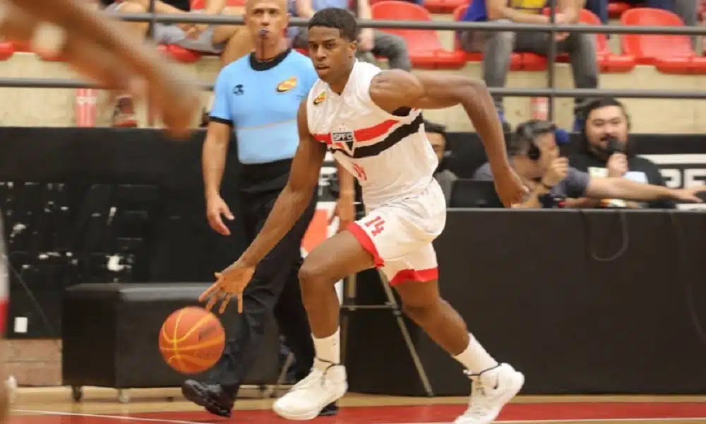Georginho, do São Paulo, no basquete da NBB