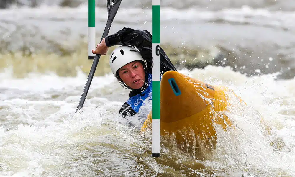 Ana Sátila, no K1, na etapa de Praga da Copa do Mundo de Canoagem Slalom retomada treinamentos ao vivo canoagem slalom