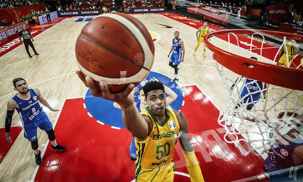 Bruno Caboclo na seleção brasileira de basquete masculino