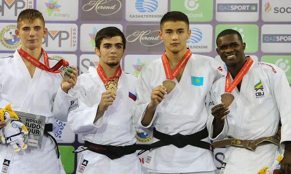 Matheus Camargo, bronze no Mundial Sub-18 de judô