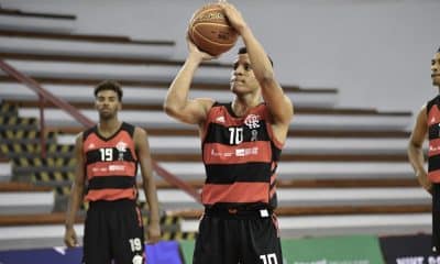 Matheusinho, do Flamengo, na Liga de Desenvolvimento de Basquete