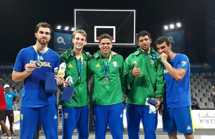 3x3 masculino faz história com pódio nos Jogos Mundiais de Praia