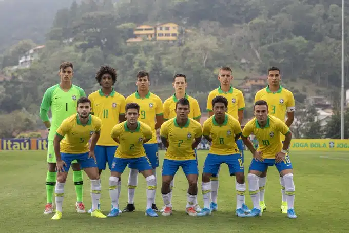 Brasil estreia com goleada no Mundial sub-17 de futebol