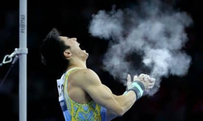 Arthur Nory é campeão mundial na barra fixa
